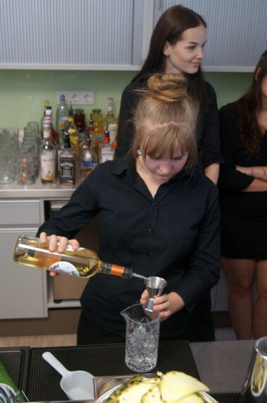 Cocktail-Workshop der 4HLW