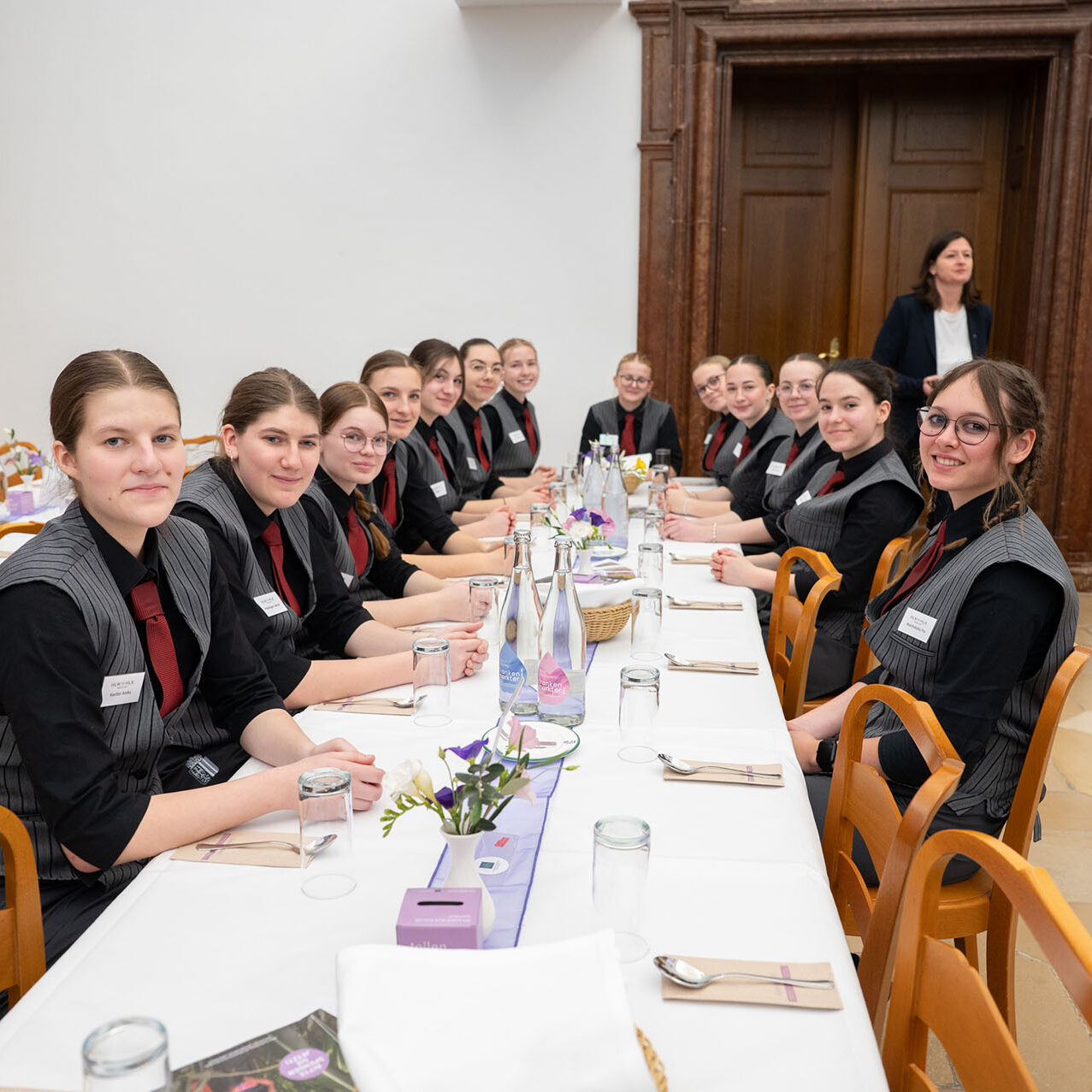 HLW Schülerinnen in Aktion im Landhaus