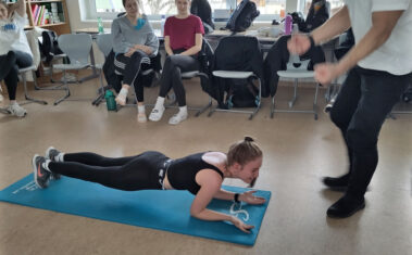 Prüfung zur Junior Fitness- und Wellnesstrainerin 2023