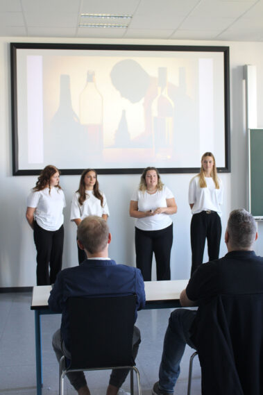 Der große Tage - Präsentationen vor der Jury - Siegerehrungen