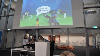 Präsentation Robotik-Projekte am LIT Robopsychology Lab | JKU