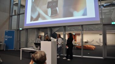 Präsentation Robotik-Projekte am LIT Robopsychology Lab | JKU