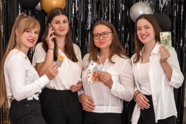 Schülerinnen des Ballkomitees 2023