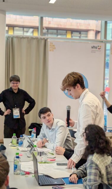 Schüler:innen aktiv beim europäischen Jugendparlament (Münster)