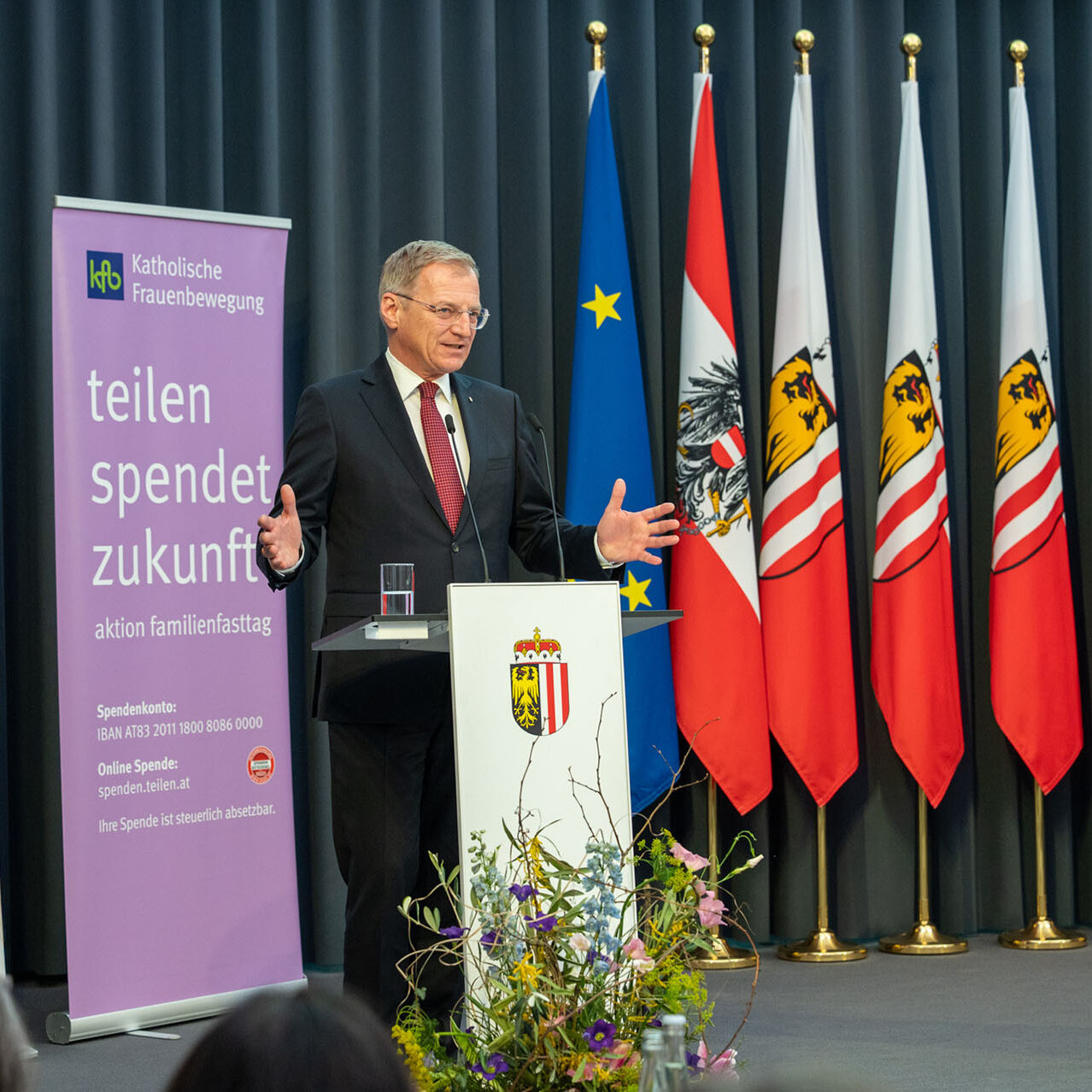 HLW Schülerinnen in Aktion im Landhaus
