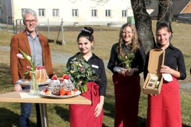 Guglhupf Werttbewerb im Garten