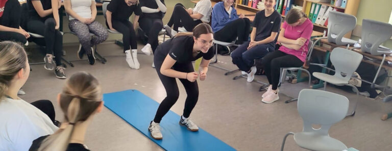 Prüfungen zur Junior-Fitness- und Wellnesstrainerin 2026