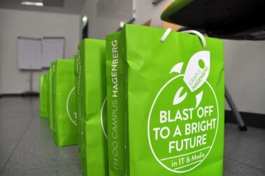 Vortrag zu AI-Projekten von Schüler*innen der HLK Freistadt vor Studierenden an der FH OÖ